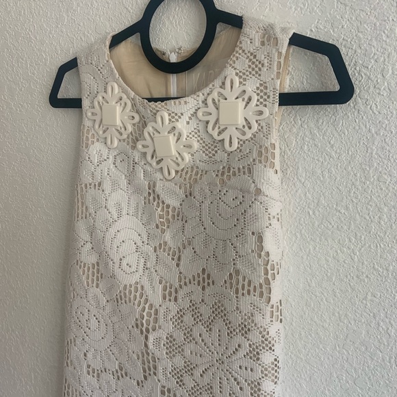 Stunning Karta Dress - Picture 4 of 15